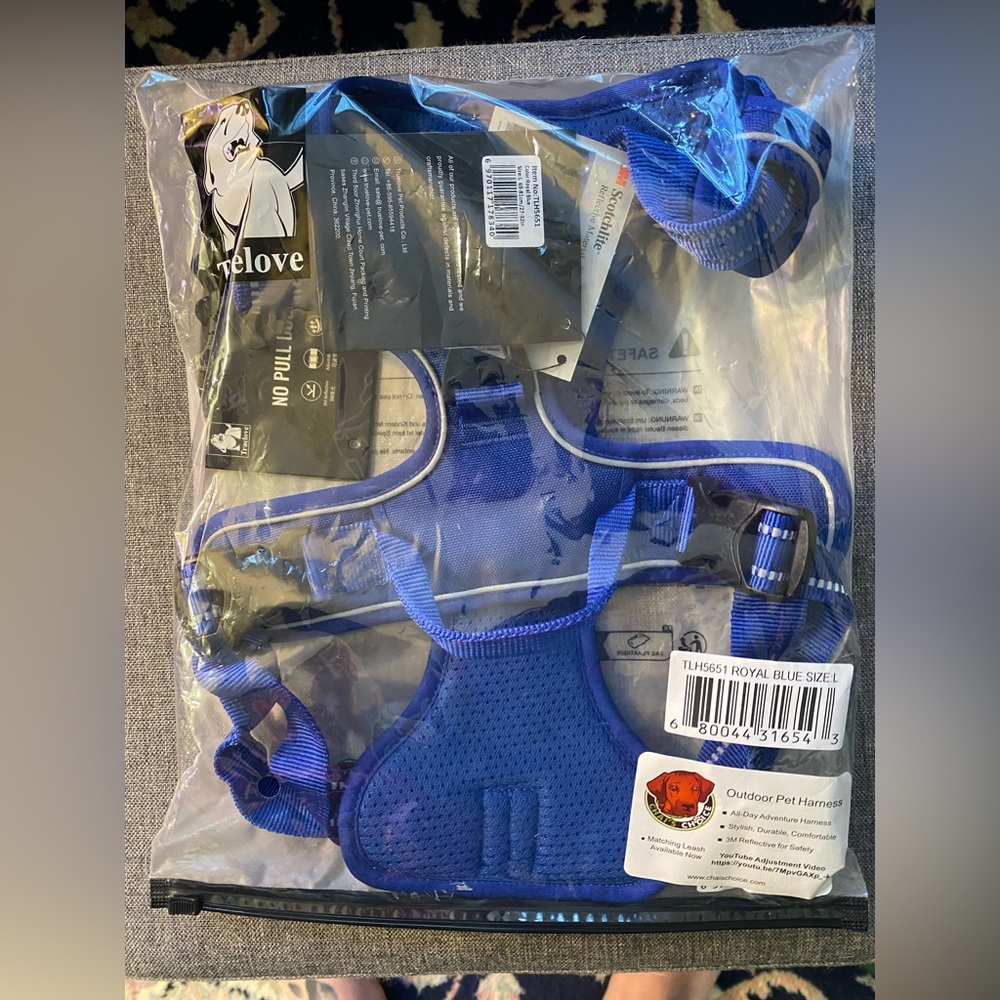 Dog harness - Large 27-32 inch chest. New